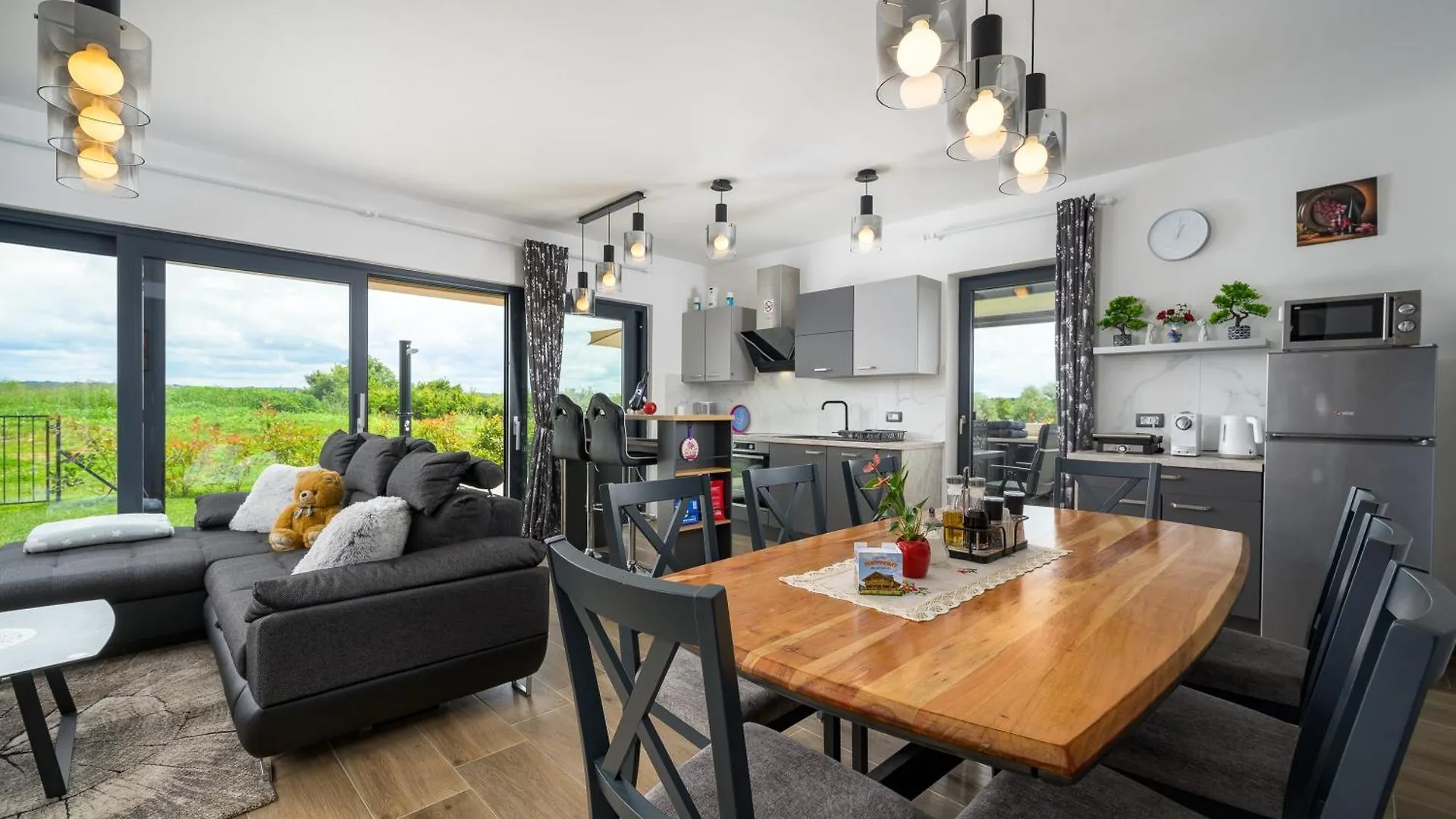 Luxury Apartments Brigitta With Whirlpool In Umag